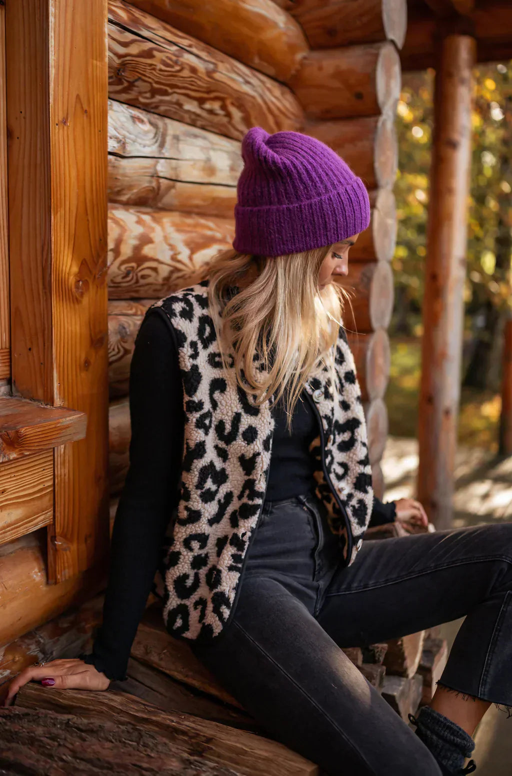 Abby – Leopard Sherpa Vest