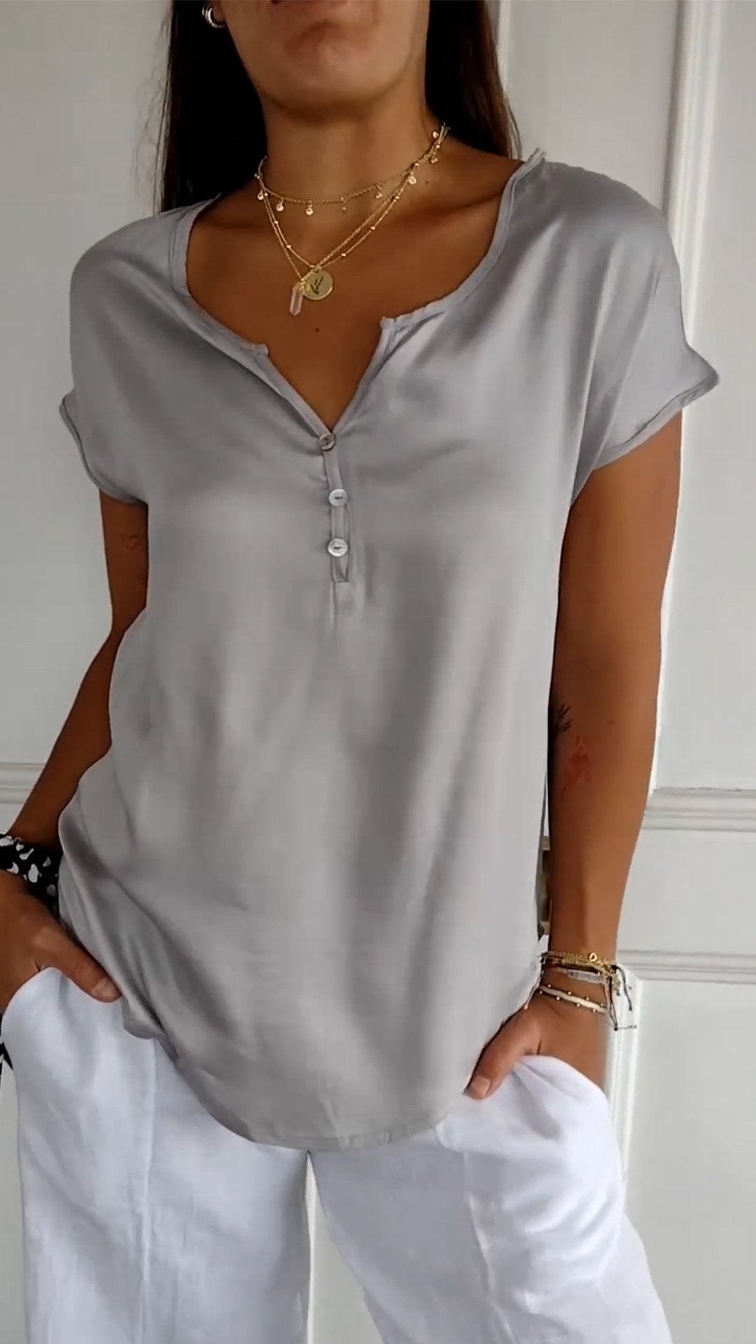 Sienna - V-Neck Blouse