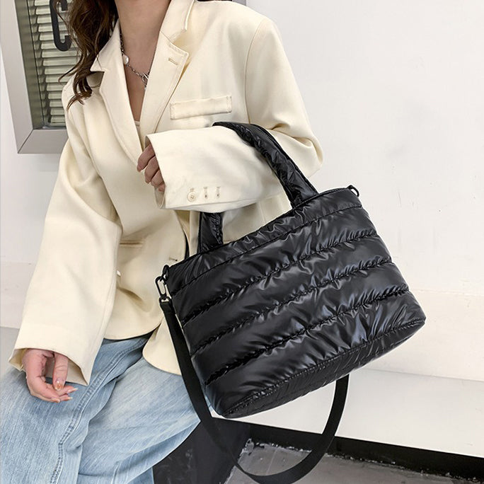 Nalara™ | North Tote Bag