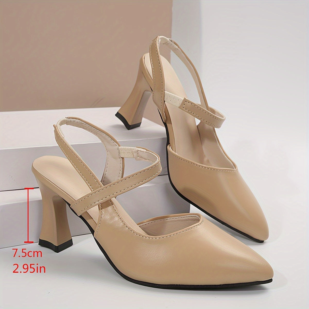 Chloé – Sculpted Block Heel Pumps