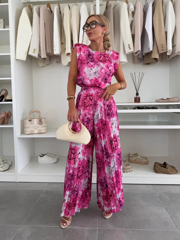 Chantel – Elegant Pleated Set